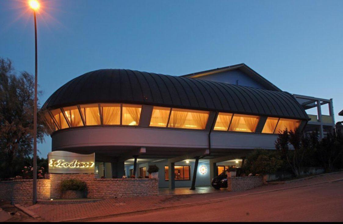 Hotel Lo Zodiaco Oppido Lucano エクステリア 写真
